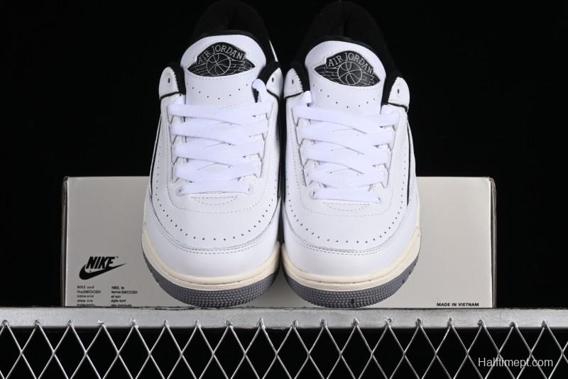 Nike Air Jordan 2/3 Retro Low-Top Basketball Shoes in White/Black - FD0383-100