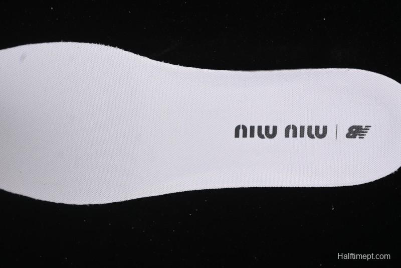 Miu Miu x New Balance 530 Low-Top Retro Running Shoes with Deconstructed Design - 38165