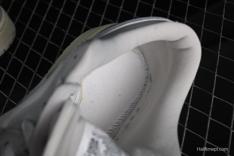 Nike Air Jordan 1 Low Casual Sneakers in White-Grey - FQ7687-300