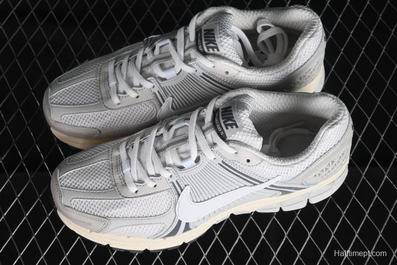 Nike Zoom Vomero 5 SP Retro Casual Running Shoes with Lightweight EVA Midsole - HF0731-007