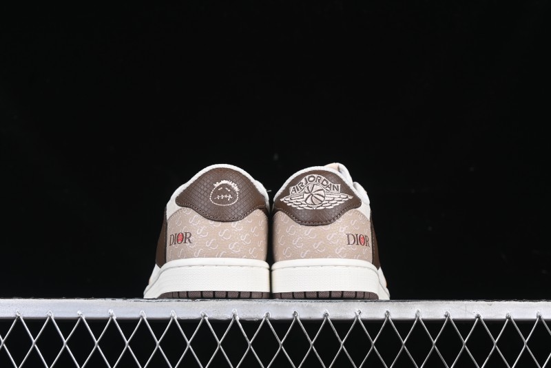 Nike Travis Scott x Fragment Design x Air Jordan 1 Low OG SP AJ1 Snake Year Limited Brown Snake Print Low Top Casual Sneakers - DM7866-074