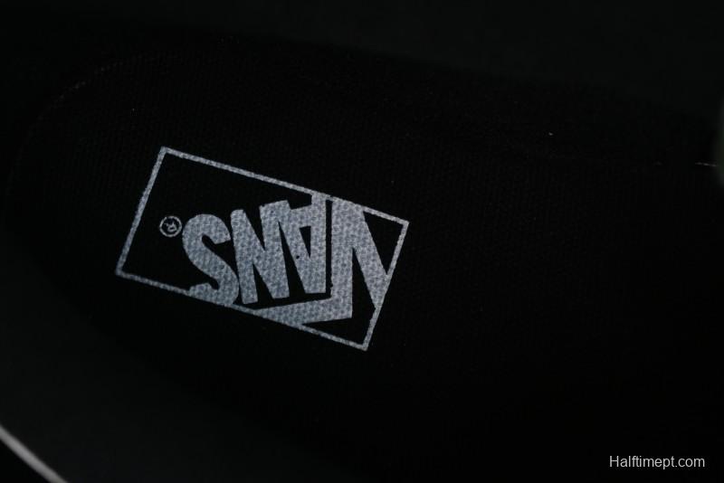 Vans Knu Skool Low-Top Retro Casual Vulcanized Sneakers - VN0009QCB9M