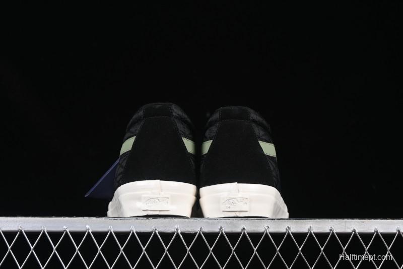 Vans Premium Sk8-Mid Retro Casual Mid-Top Skate Shoes with Checkerboard Design - VN000CQQBLK