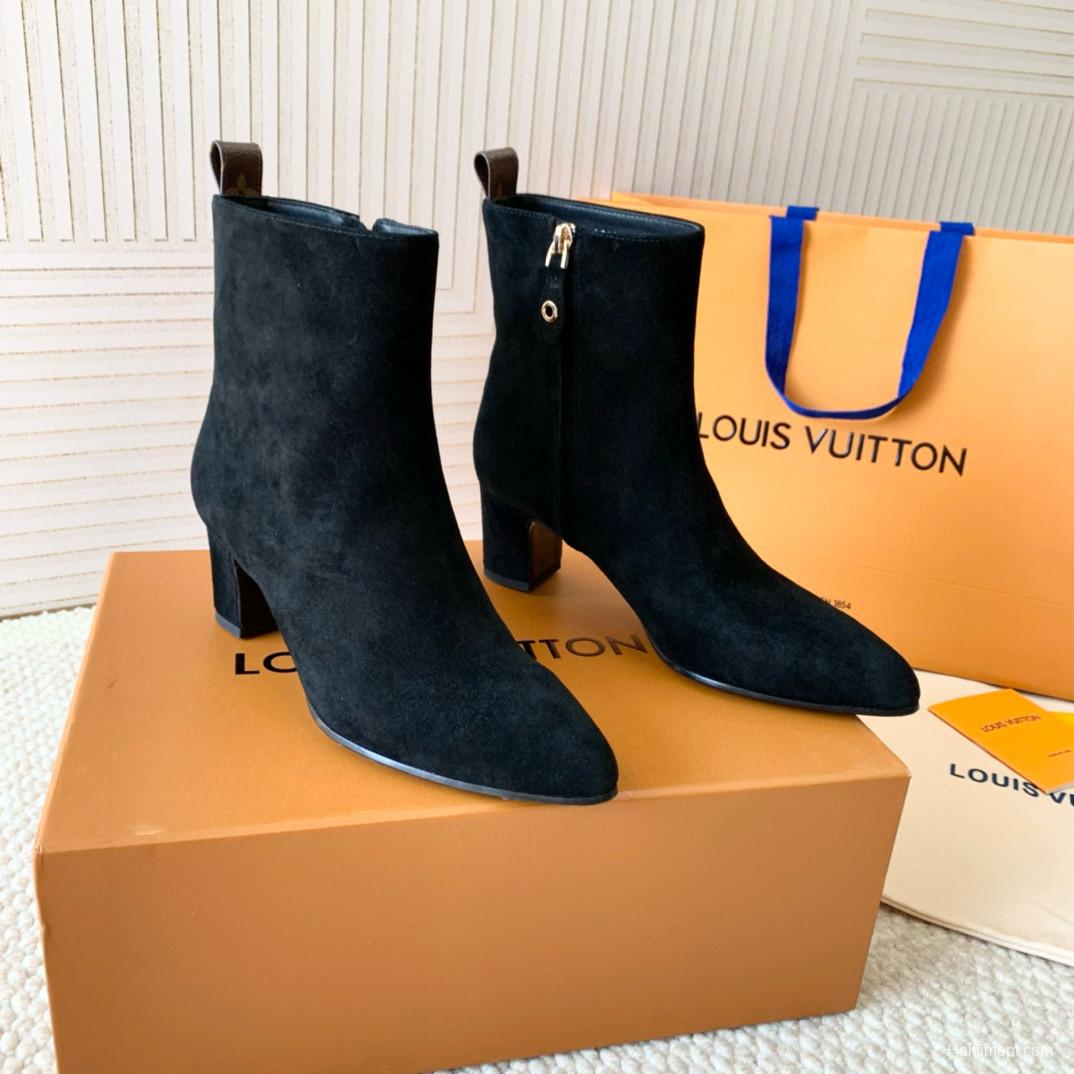 2024 Women Louis Vuitton black suede ankle boots