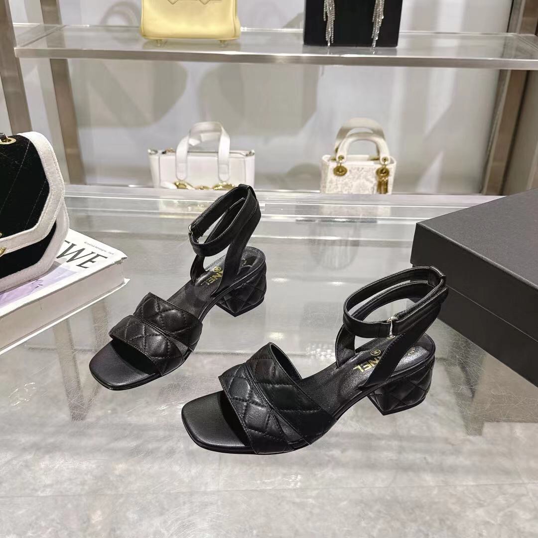 2025 Women Chanel Black Leather Sandals LY00280