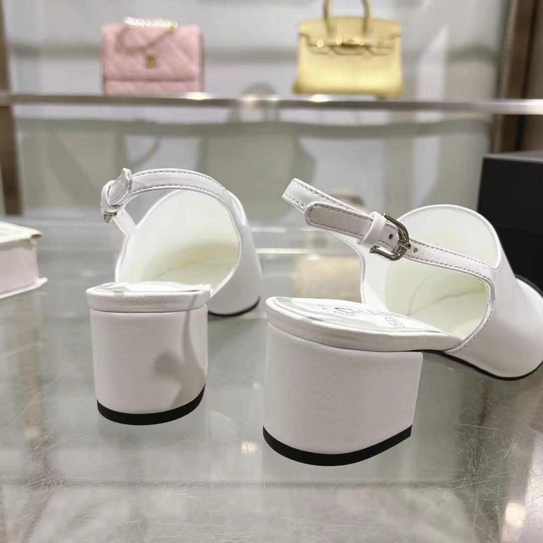2025 Women Chanel White Black Leather Slingback Sandal LY00300