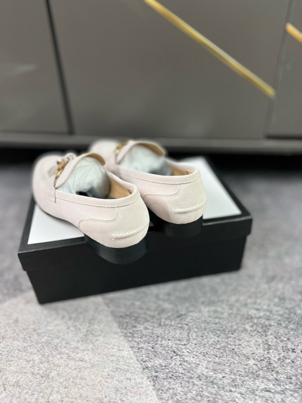 2024 Women Gucci White Suede Leather Loafers