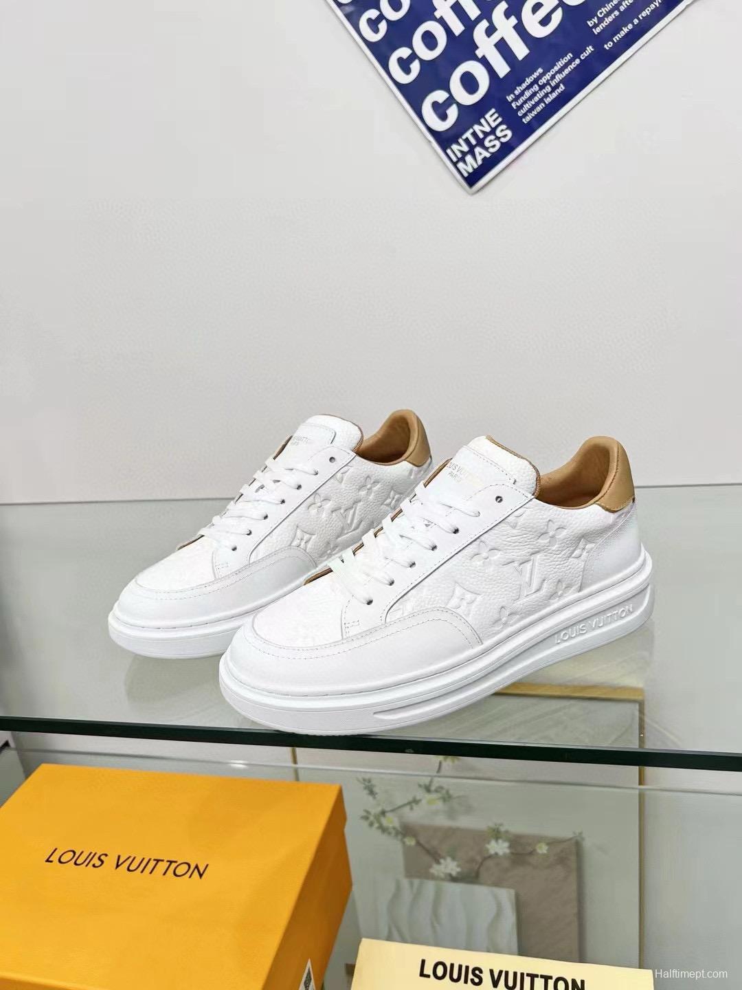 2024 Unisex Louis Vuitton White Beige Leather Sneakers Maxi Damier MJ00330