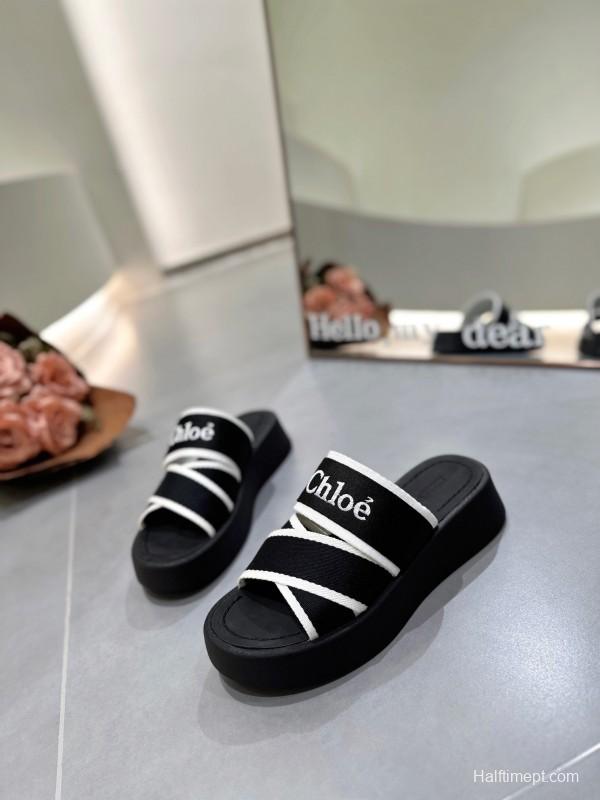 2025 Chloe Black White Knitted Embroidery Slippers LY00240