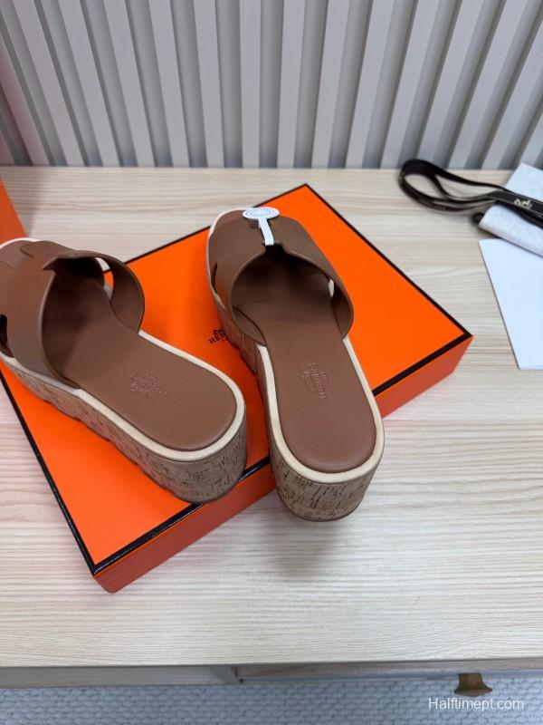 2025 Women Hermès Brown Leather Slippers KFY00280