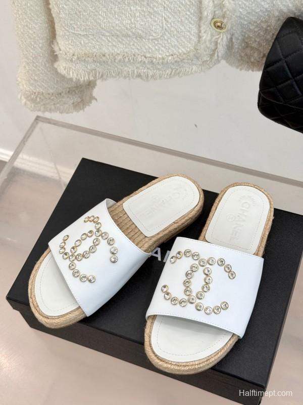 2025 Women Chanel White Leather Slippers Rhinestone KFY00230