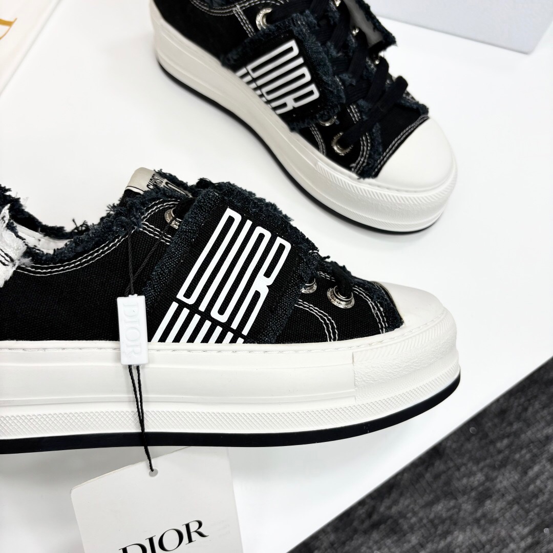 2025 Women Dior Black White Canvas Sneakers LY00300