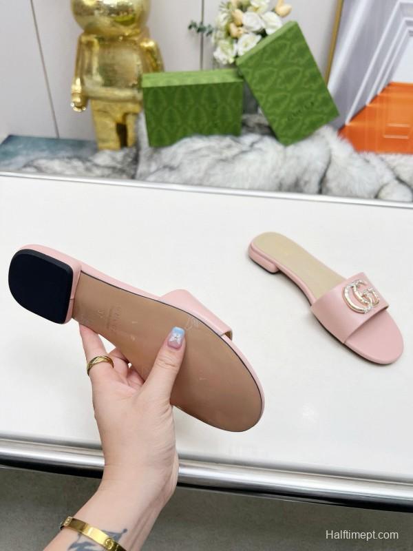 2025 Women Gucci Pink Leather Slippers GG Buckle MJ00190