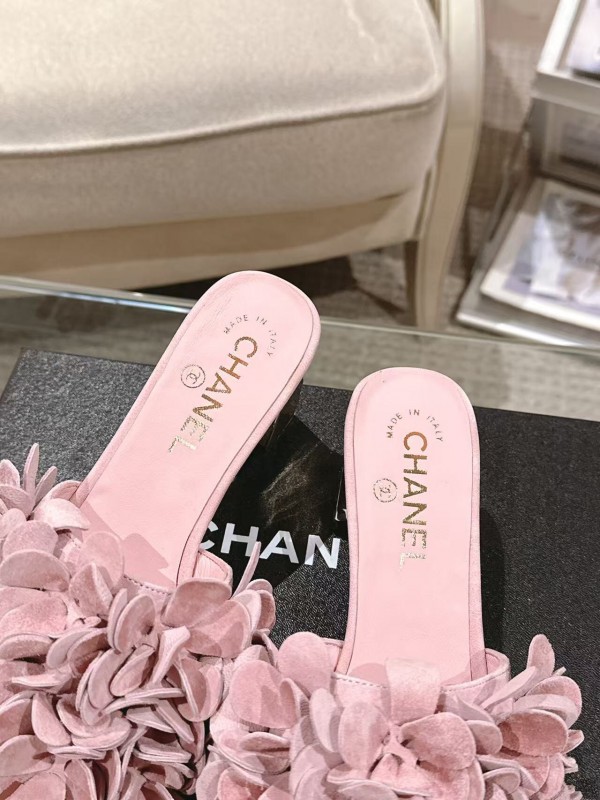 2025 Women Chanel Pink Suede Flower Mule