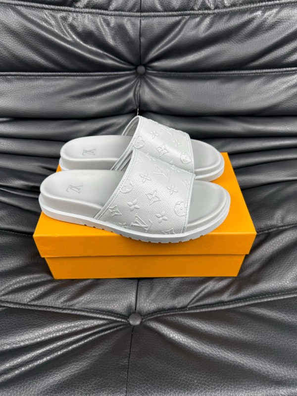 2025 Men Louis Vuitton White Leather Slippers AS00170