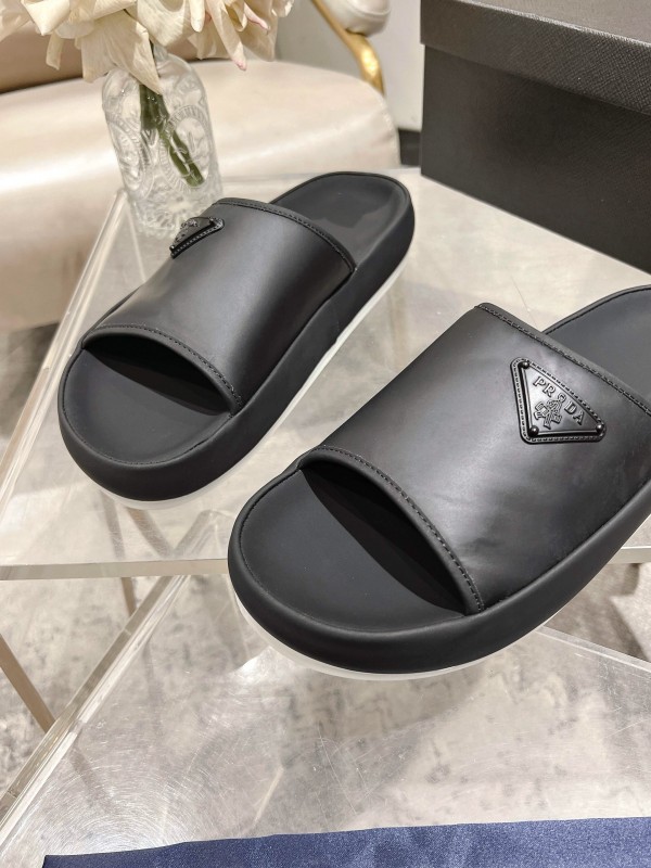 2025 Men Prada Black Leather Slippers KFY00220