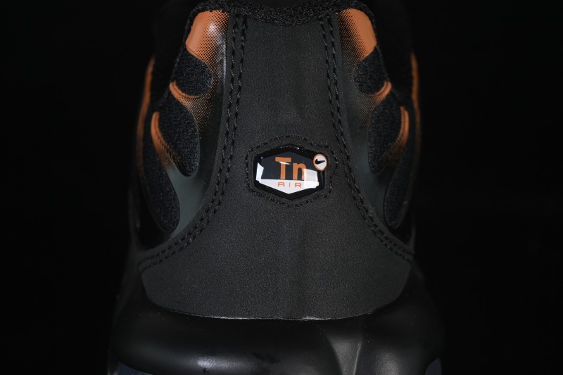 Nike Air Max Plus Retro Running Shoes with Air Cushion - FN6949-400