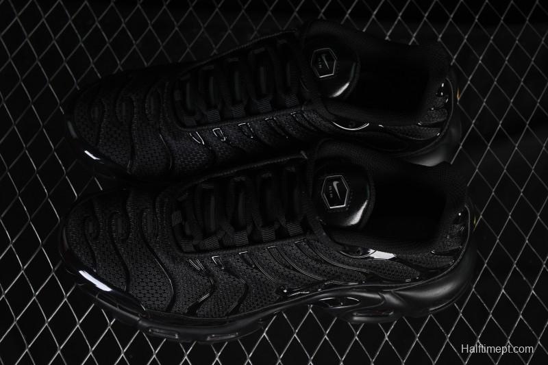 Nike Air Max Plus Retro Running Shoes with Air Cushion Technology - 604133-050