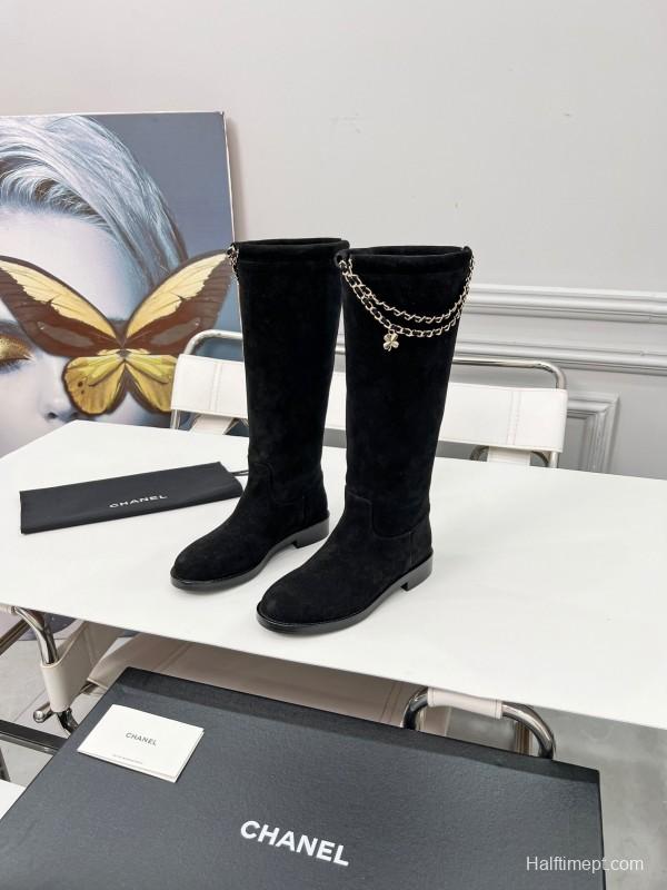Chanel 2025 SS Quilted Leather Chain CC Logo Flat Ankle Boots - LY00510