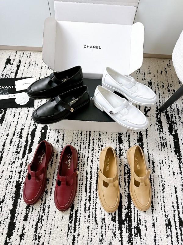 Chanel 2025 SS Loafers Classic Elegant Design - KFY00320