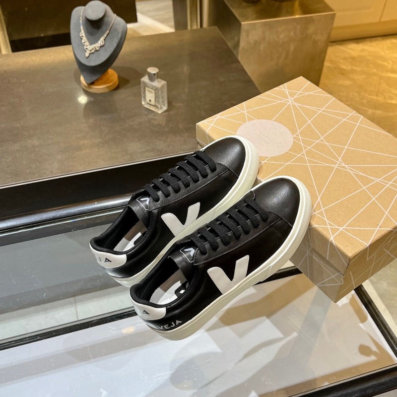 VEJA Classic White Sneakers V Logo Lace-Up Retro Flat Platform Casual Sports Shoes - LY00220