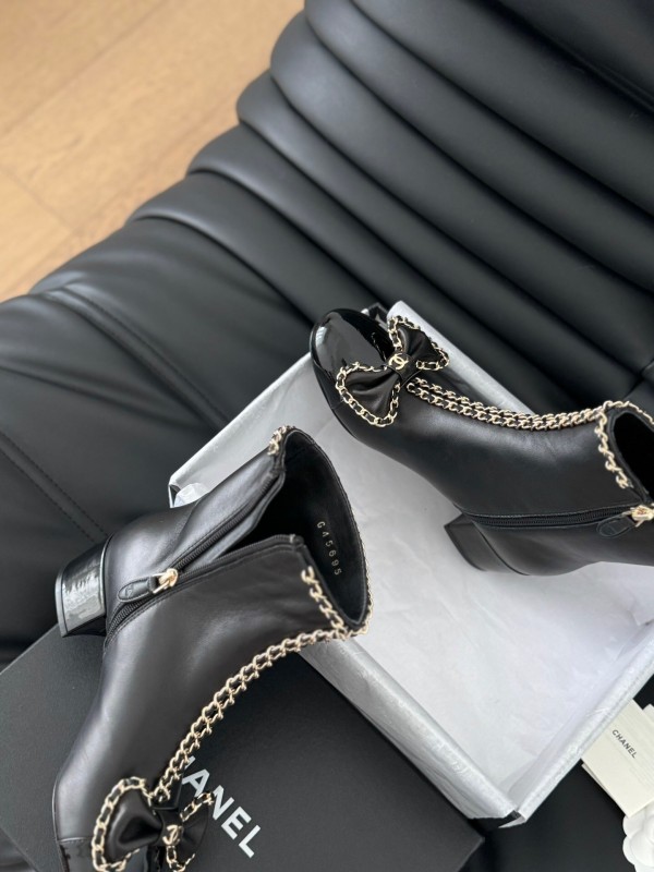 Chanel Classic Chain Boots for Women - LY00380