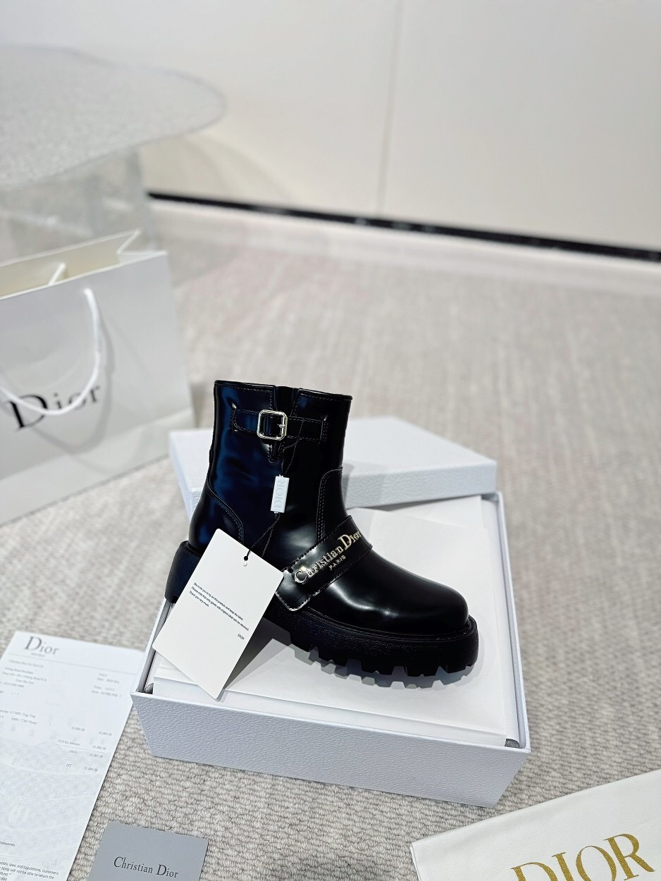 DIOR CHRONO Ankle Boots with CD Logo and Exclusive Zipper - LY00340