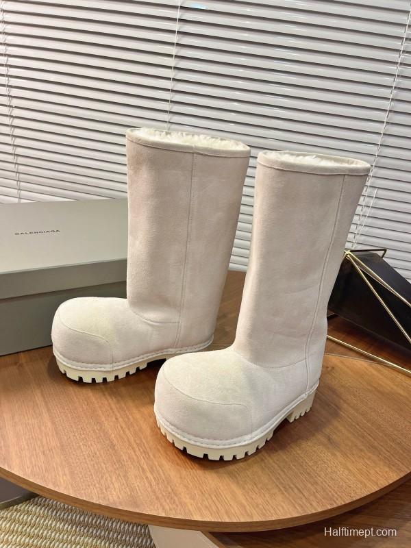 Balenciaga 2025 SS Oversized Platform Snow Boots with High Heel - AS00570