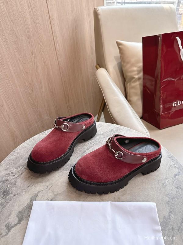 Gucci Women's Mule Shoes with Horsebit Detail - LY00300