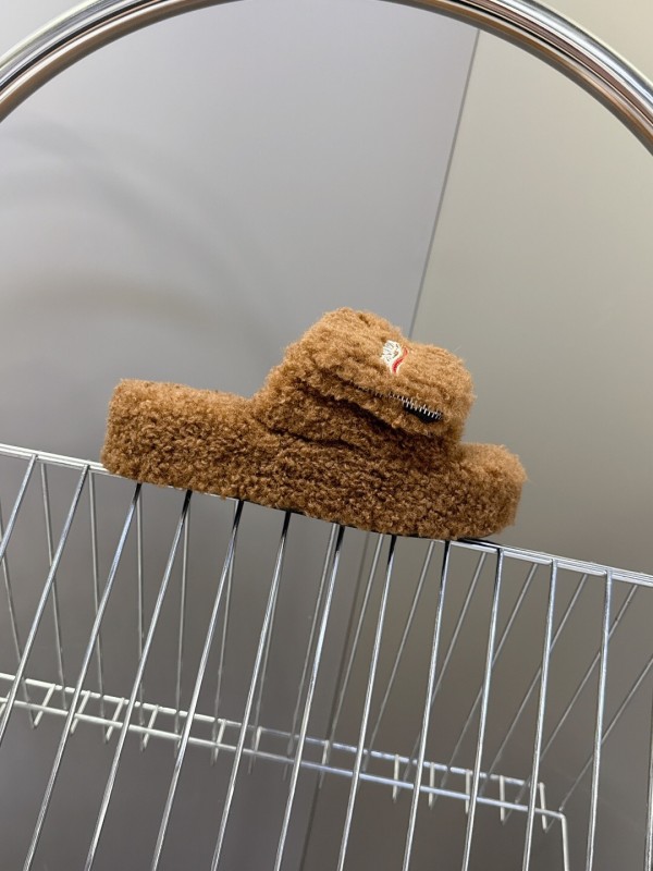 Balenciaga 2025/SS Couple Edition Cola Fur Slippers - KFY00230