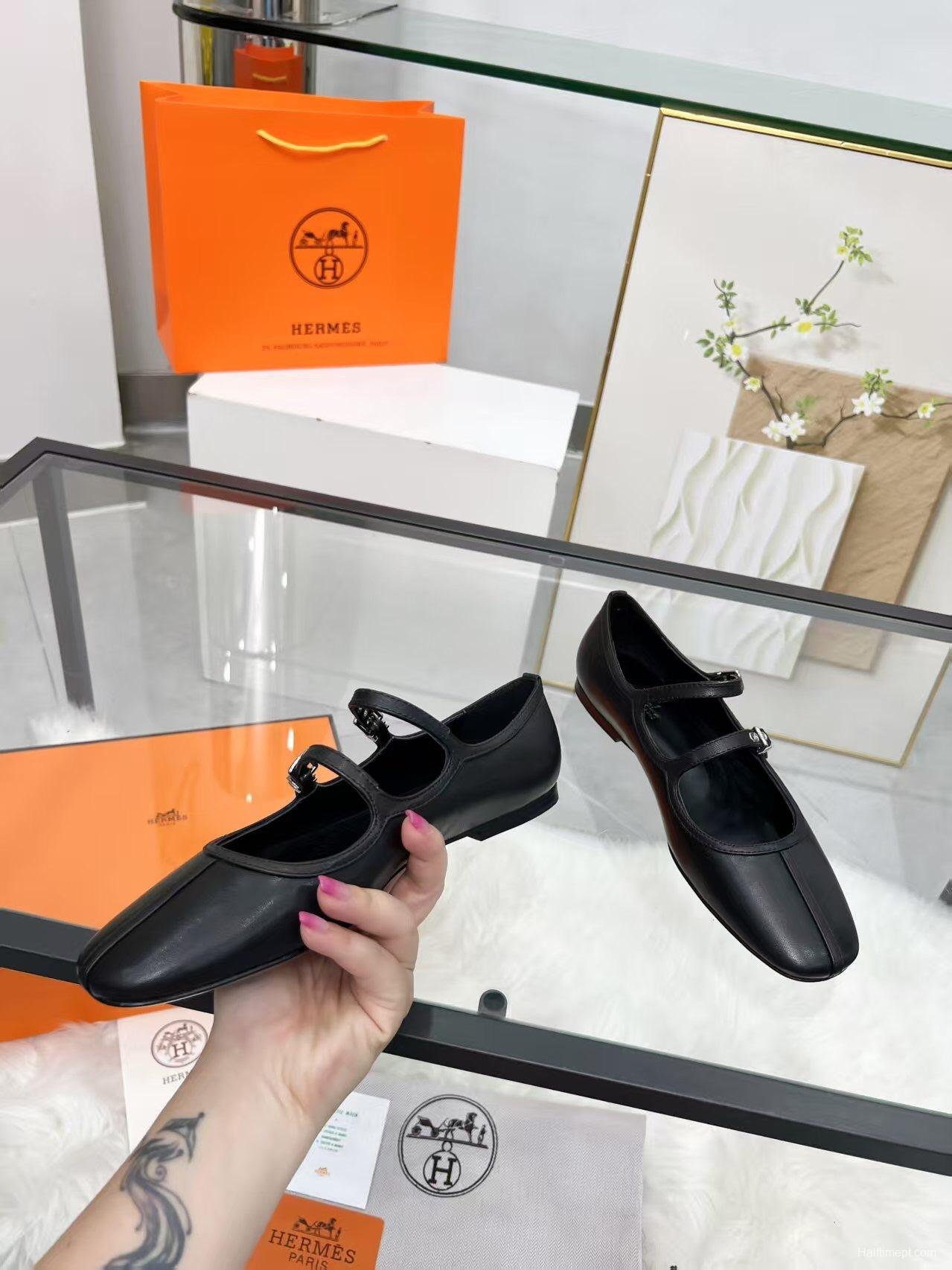 Hermès Classic Sandals with Upgraded Craftsmanship and Materials - LY00300