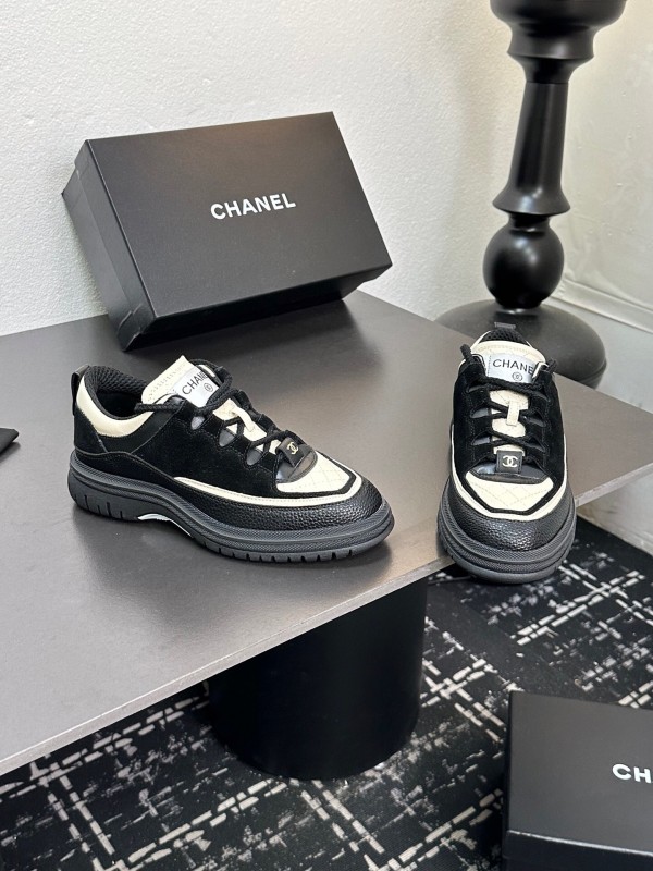 Chanel Spring-Summer 2025 Runway Thick Sole Sneakers - LY00320