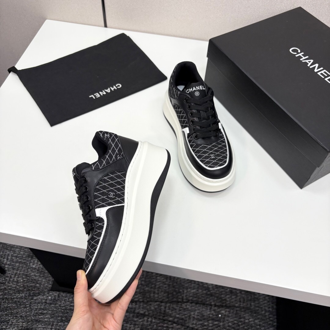 Chanel 2025 SS Panda Casual Sneakers - LY00340