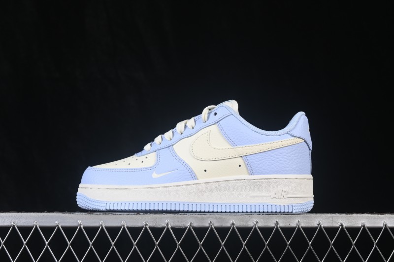 Nike Air Force 1 '07 Low Casual Skateboarding Shoes with Full-Length Air Cushion - IV3222-400