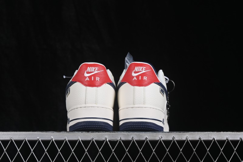 Nike Air Force 1 '07 Low Sneakers with Full-Length Air Cushion - DN9688-124