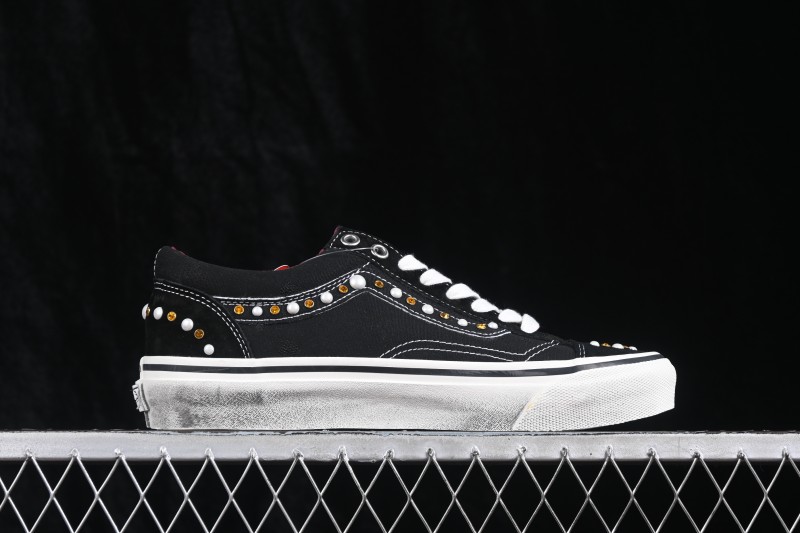 Vans Old Skool Low-Top Casual Skateboarding Shoes - VN000S52BLK