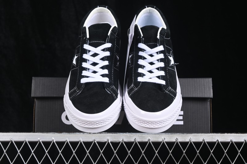 Converse One Star Pro Retro Canvas Skateboarding Shoes with Vintage Design - 158369C