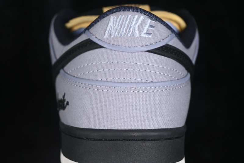 Nike SB Dunk Low Retro Skateboarding Shoes with Premium Leather Construction - FN5880-001
