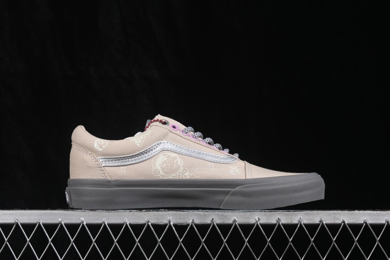 Vans Authentic Low-Top Casual Skateboarding Shoes with Classic Canvas Upper - VN000EGAQ3F