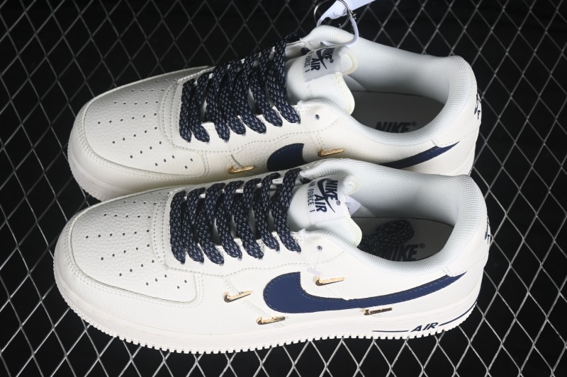 Nike Air Force 1 '07 Low Skateboarding Shoes with Full-Length Air Cushion - DN9688-127