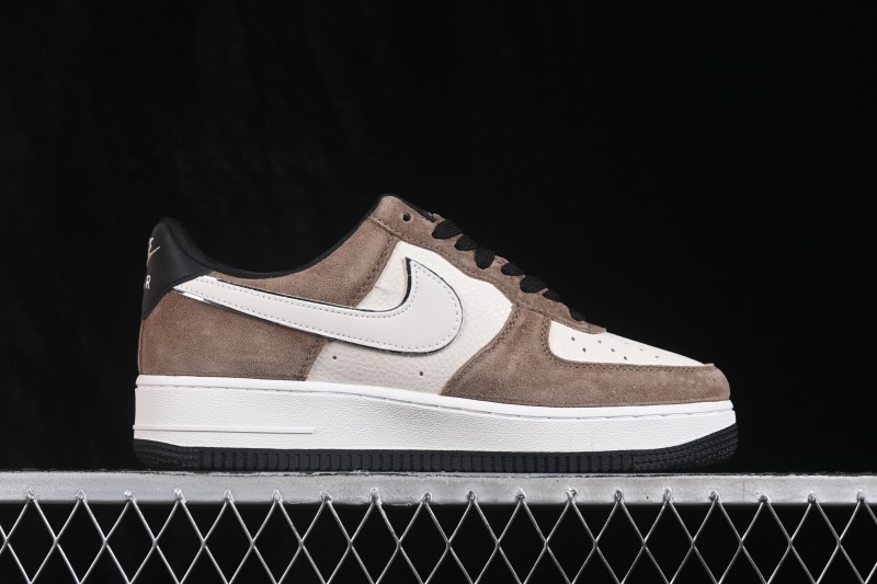 Nike Air Force 1 '07 Low Collaboration Skateboarding Shoes with Full-Length Air Cushion - WY0655-101