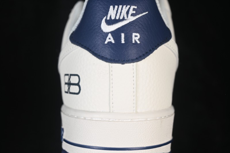 Nike Air Force 1 '07 Low Casual Sneakers with Color-Block Design - DN1688-817