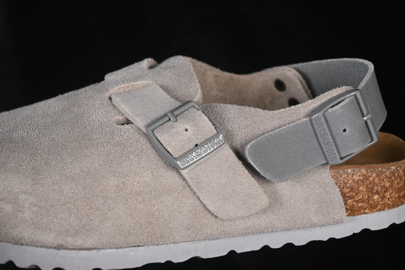 Birkenstock Clog Sandals with Soft Leather and Shearling Lining - 1028323