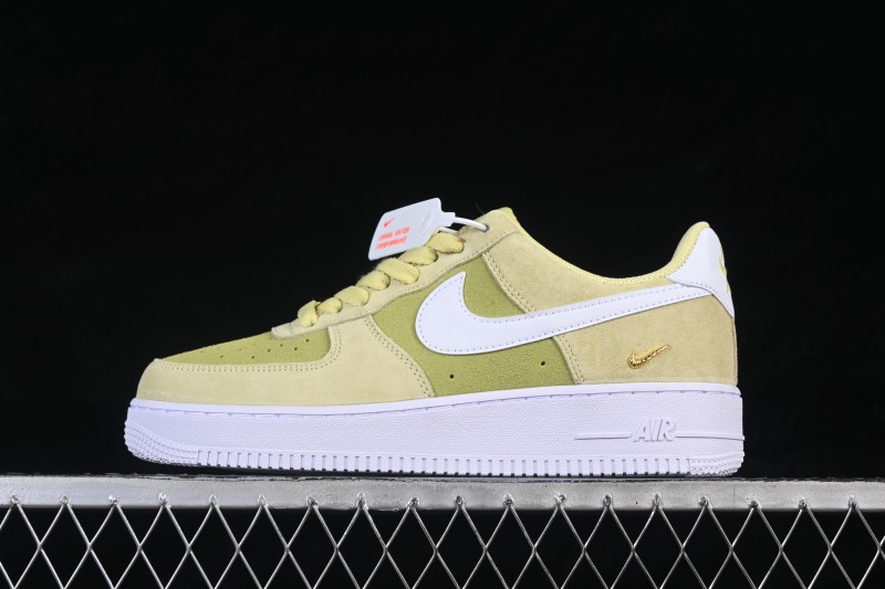 Nike Air Force 1 '07 Low Sneakers with Classic Cushioning - IQ9964-300