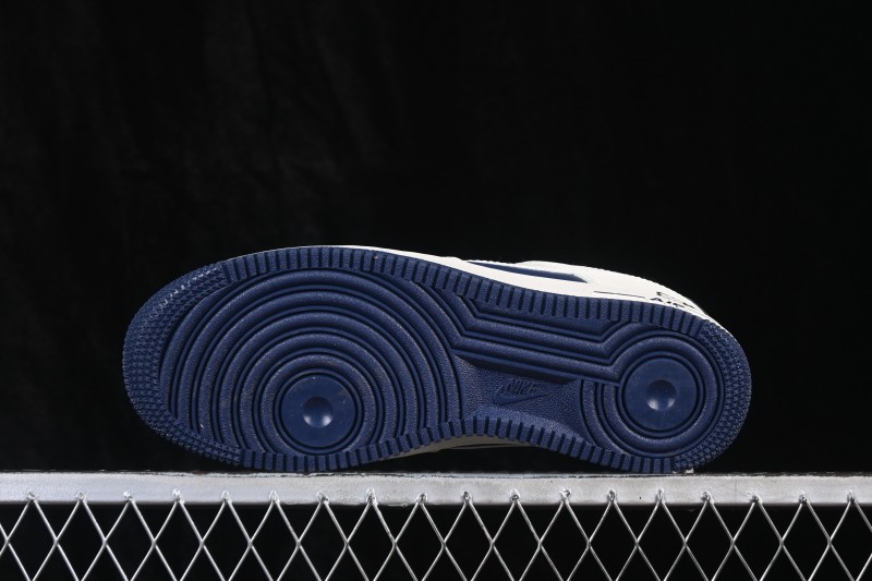 Nike Air Force 1 '07 Low Casual Sneakers with Color-Block Design - DN1688-817