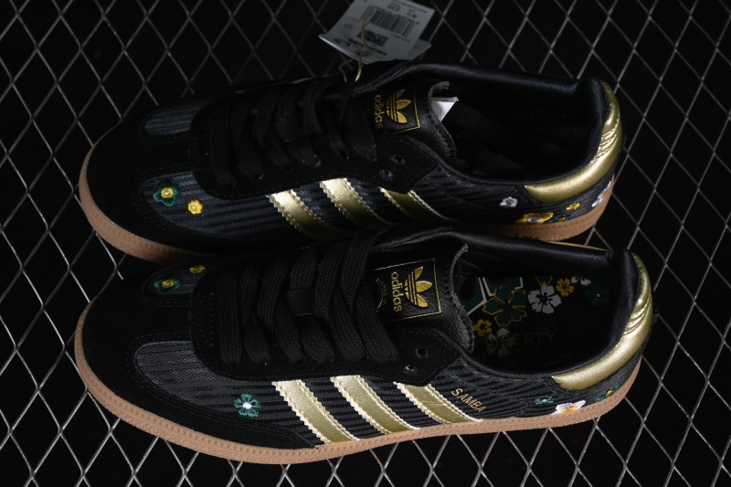 Adidas Samba OG Classic Skateboarding Shoes with Retro Suede Design - IH1331