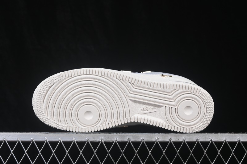 Nike Air Force 1 '07 Low Basketball Shoes with Full-Length Air Cushion - DN9688-128