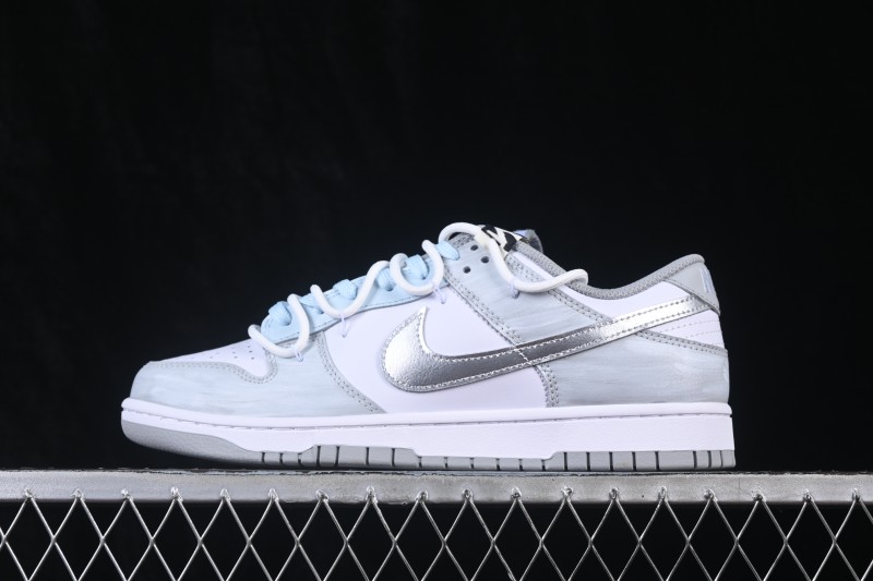 Nike SB Dunk Low Skateboarding Shoes with Lace-Up Closure - HF5441-105