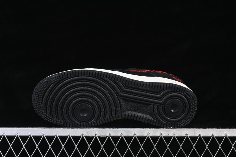 Nike Air Force 1 '07 Low x Comme des Garcons Play Black Heart Sneakers - LD1999-007