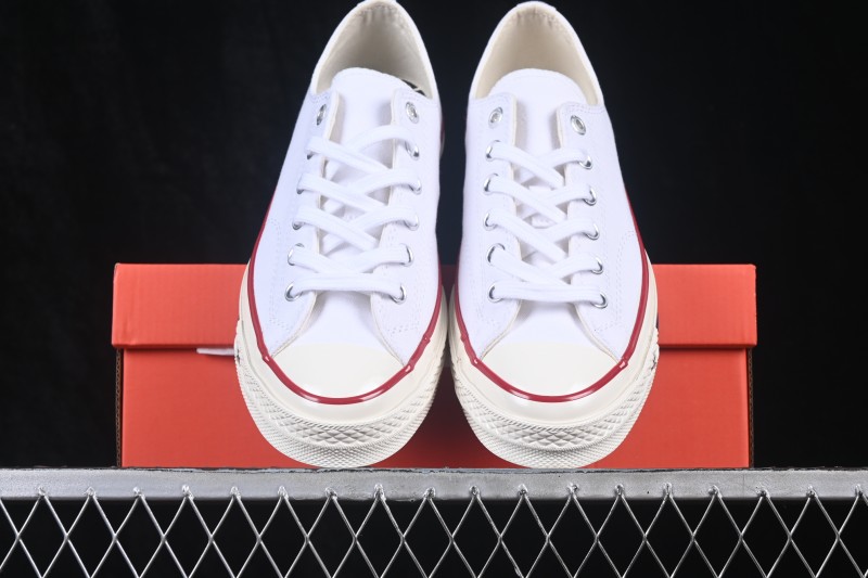 Converse Chuck 70s Low-Top Canvas Sneakers with Vintage-Inspired Design - A24230C